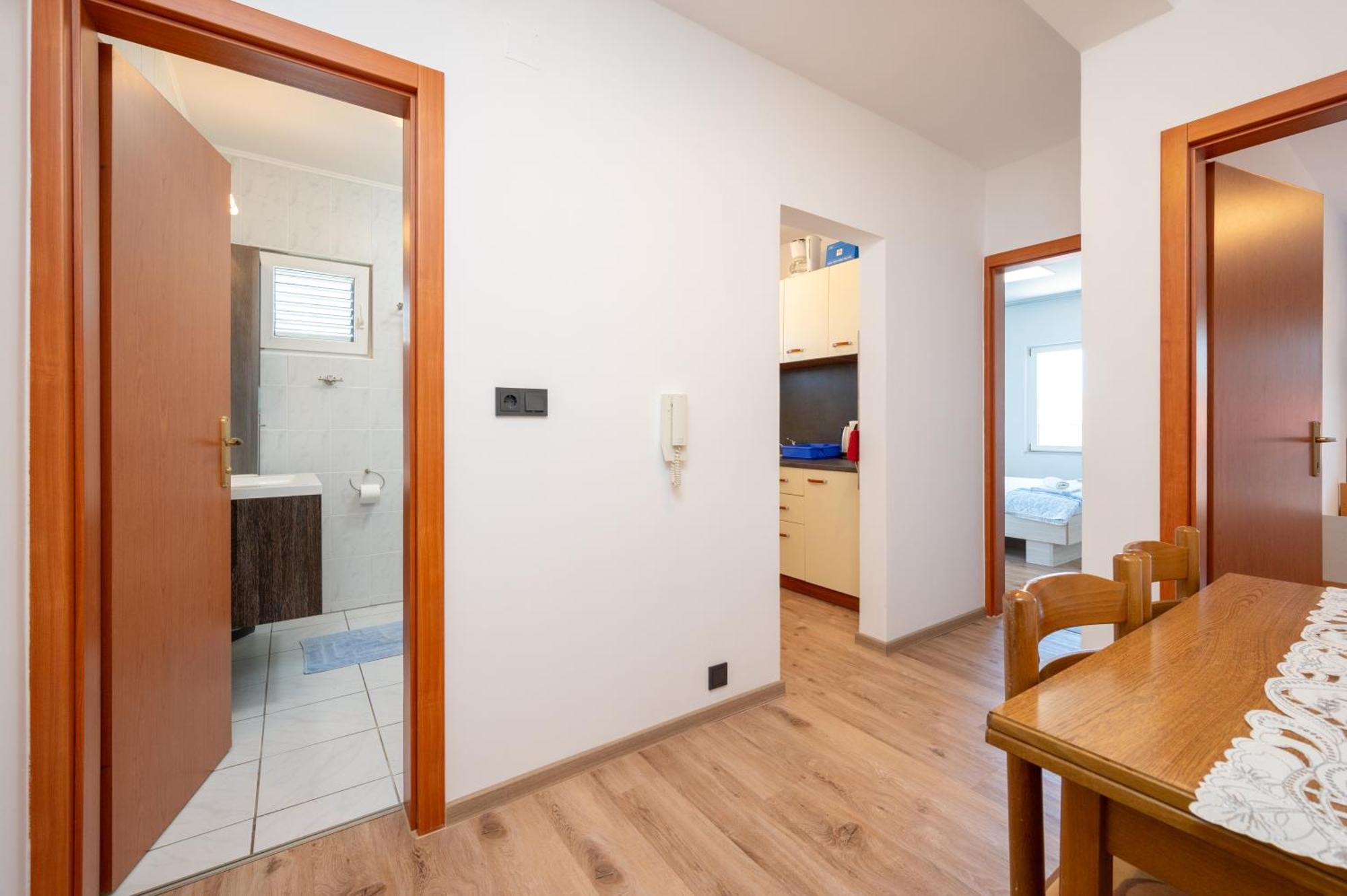 Apartments Zdravko 트로기르 객실 사진